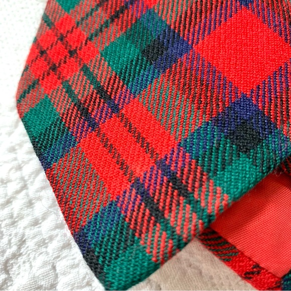 Lochcarron of Scotland MacDuff Tartan Plaid Wool Tie - Picture 9 of 14